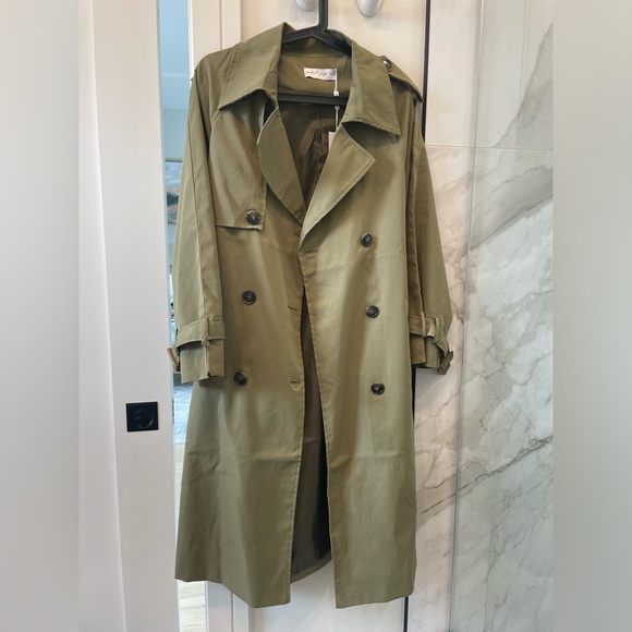 Oversized Trench Coat - Picture 7 of 8